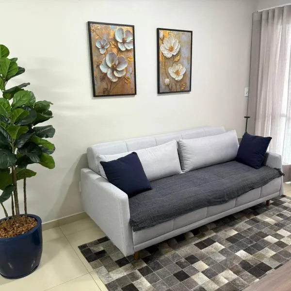 Apê moderno no Centro, perto de tudo em Belém, hotel in Belém
