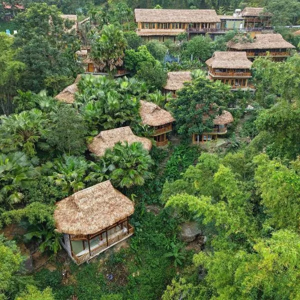 Asia Tropical Resort and Spa, ξενοδοχείο σε Làng Coc