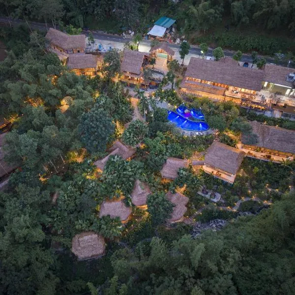 Asia Tropical Resort and Spa, hótel í Làng Coc