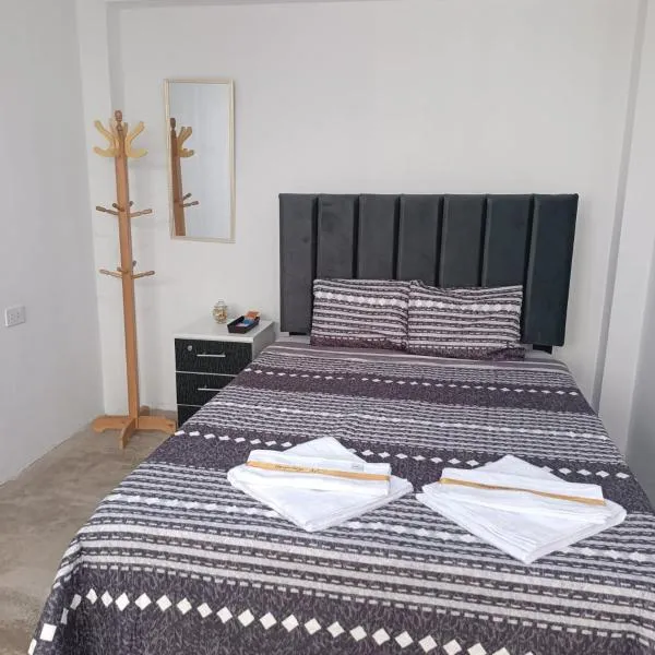 IN FRONT OF THE NEW AIRPORT Hospedaje A y C - Taxi Free - Airport - Apartment Includes breakfast, hotel en Lima