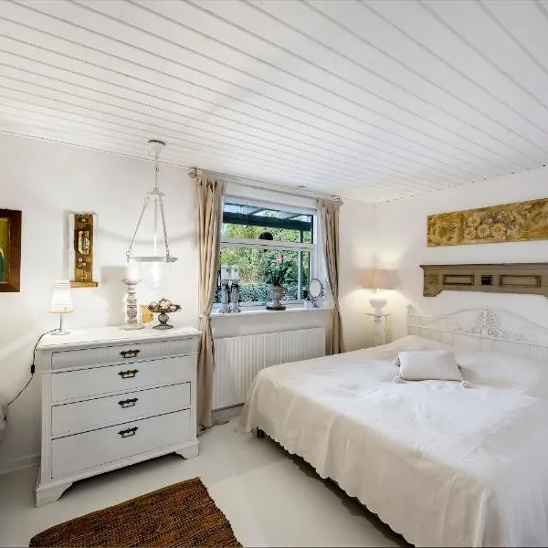 Tina Risager bed & breakfast, hotel di Sindal