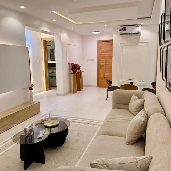 Hugs Luxury Apartments GRA MARYLAND IKEJA, готель у місті Ікеджа