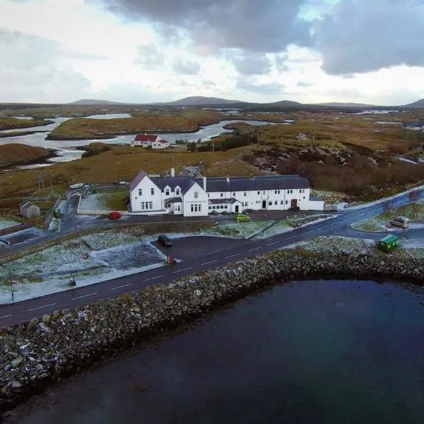 Lochmaddy Hotel, hotel a Lochmaddy