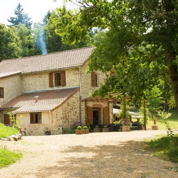 Les Chenes, hotel a Saint-Léger-la Montagne