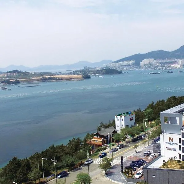 Noble Hotel, hotel en Yeosu