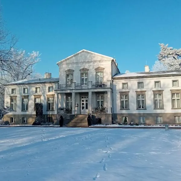 Dwór Podstolice - House of Rosenthal, отель в городе Podstolice