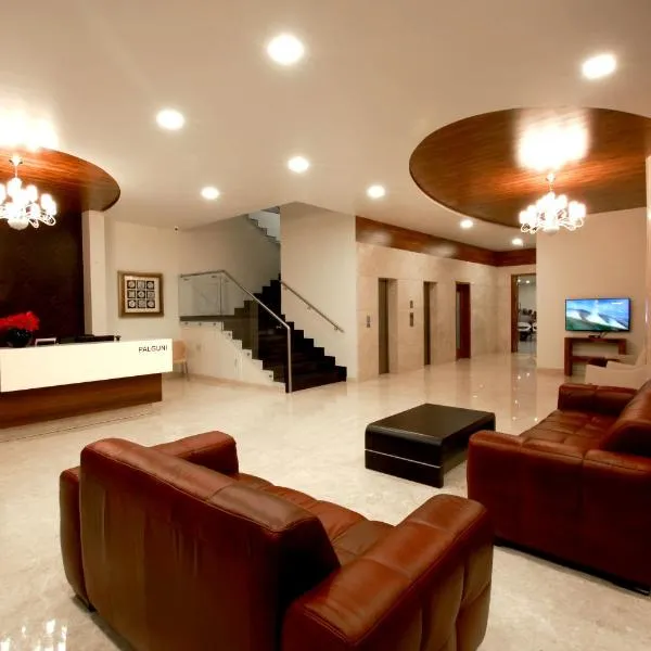 Palguni Residency, hotel v destinaci Hassan