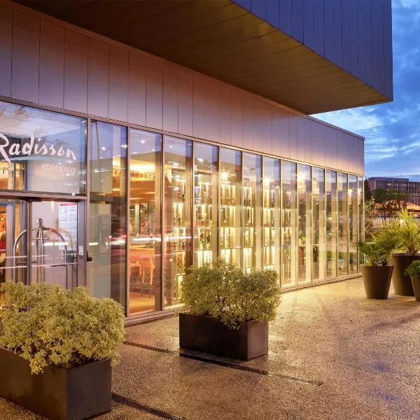 Radisson Hôtel Bordeaux Saint-Jean, hotel in Bordeaux
