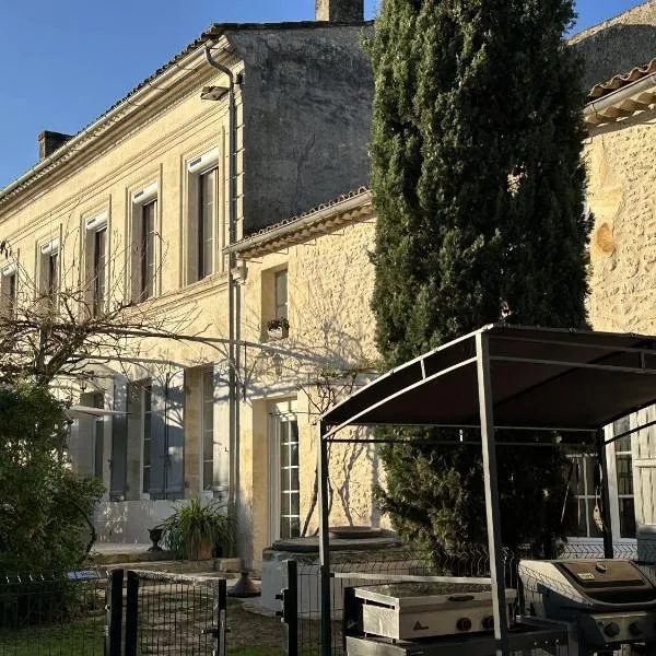 Maison JEROBOAM, hotel in Saint-Estèphe