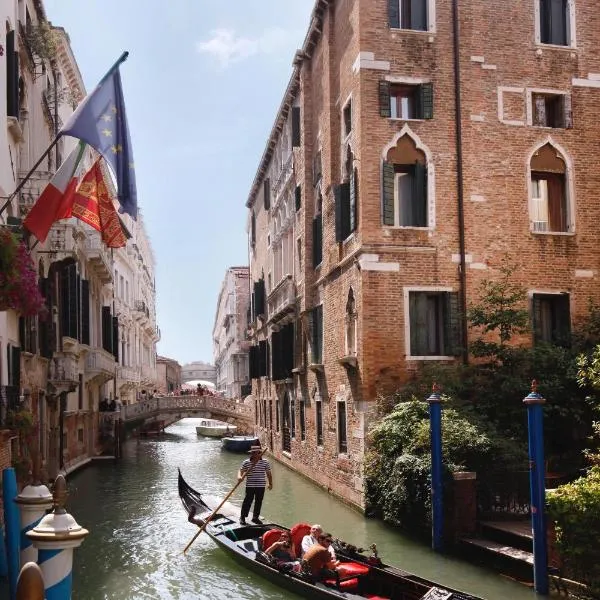 Hotel Donà Palace, hotel in Venice
