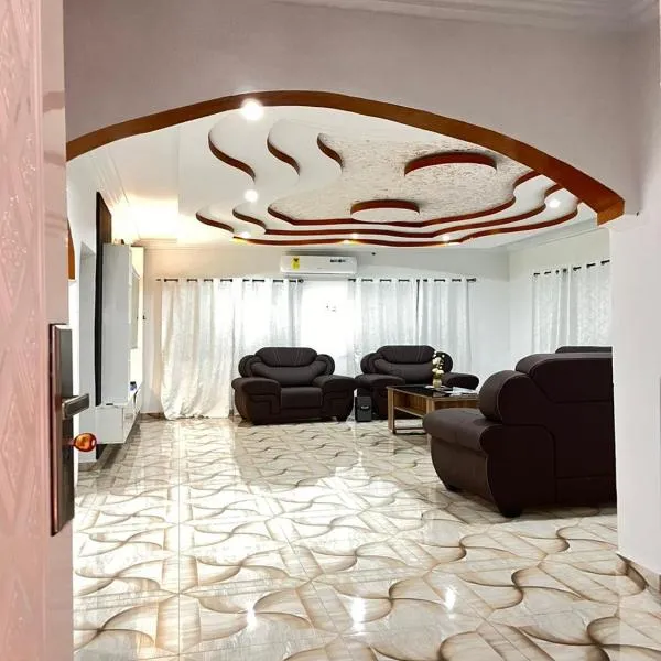 AnKeS Lodge, hotelli kohteessa Sunyani