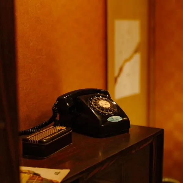 Chronos House Tokyo Kita-Senju - 刻の邸 北千住, hotel di Tokyo