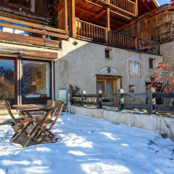 L'Alpazen Jouve Studio Terrasse, hotel en Saint-Véran