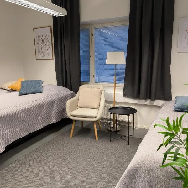 Kotimaailma - Vihtyisä Hostelli, hotel in Kokkola