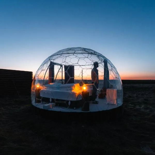 Aurora Igloo North, Hotel in Hvammstangi