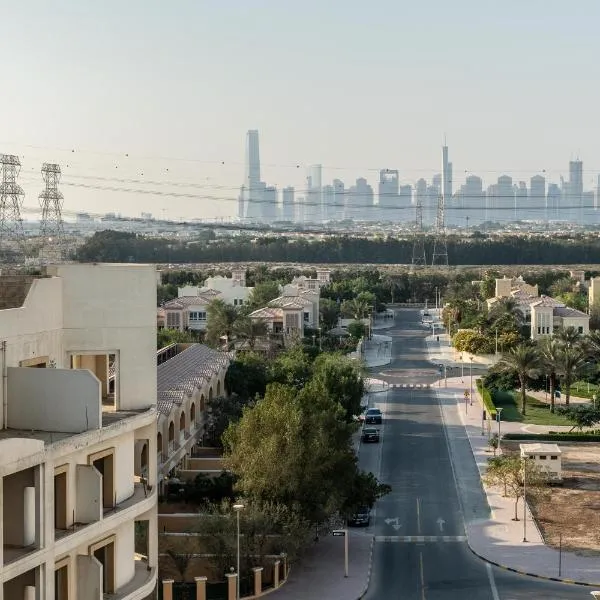 Samaya Holiday Homes - Cloud Stylish Suites with Balcony, hotel a Dubai