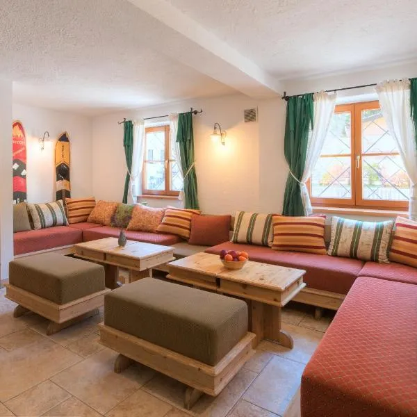 Haus Karl Murr, hotel v destinaci Sankt Anton am Arlberg