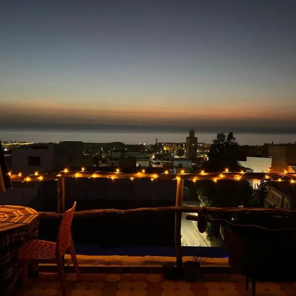 Black Pearl surf yoga and skate house, hotel a Tamraght Ouzdar