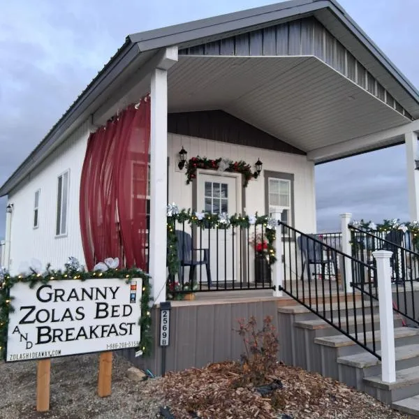 Granny Zola's Hideaway Bed & Breakfast, hotel v destinaci Saint Anthony