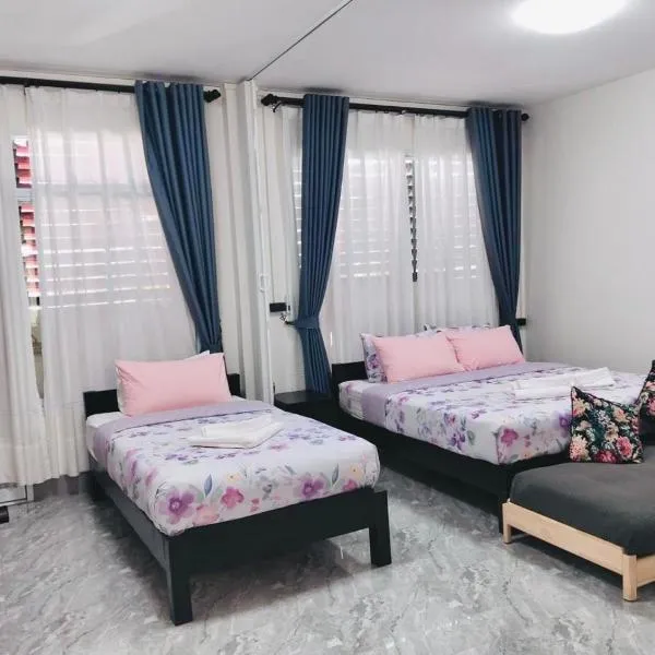 Garden House Rice Field and Mountain View, hotel in Luang Prabang