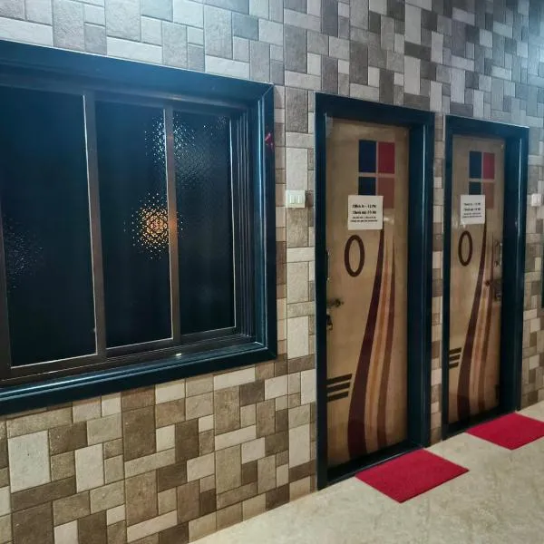 Khot Holiday Home Stay – hotel w mieście Malvan