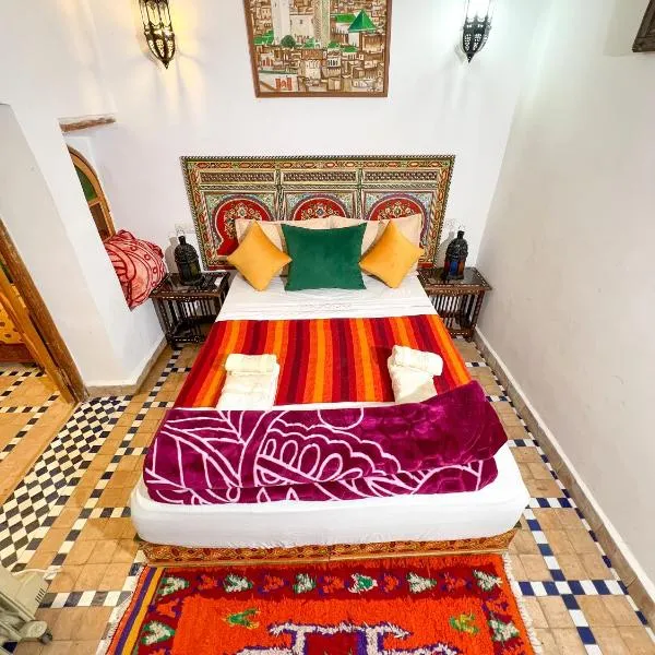 Dar Houda Traditional Moroccan Entire Home 10 Guests, hotel v destinaci Fès