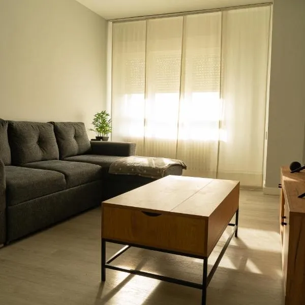 Apartamento Star, хотел в Логроньо