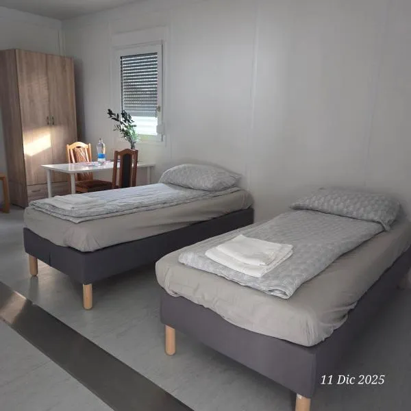 Motel Tiny House, hotel in Nitra