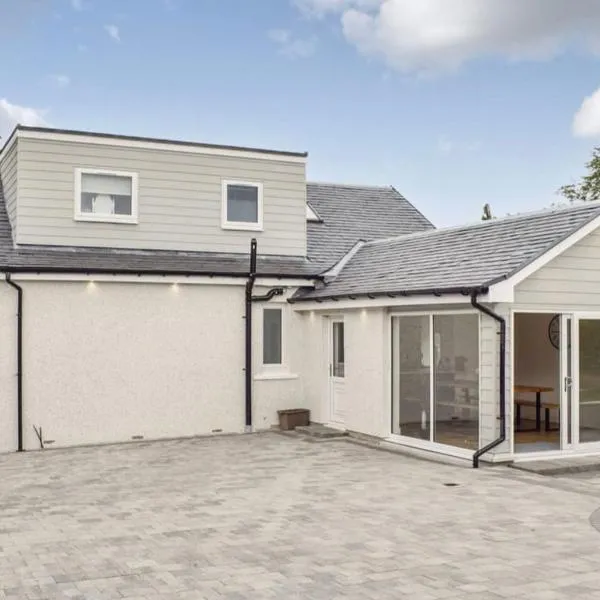 5 Bed cottage with Hot tub,位于Bannockburn的酒店