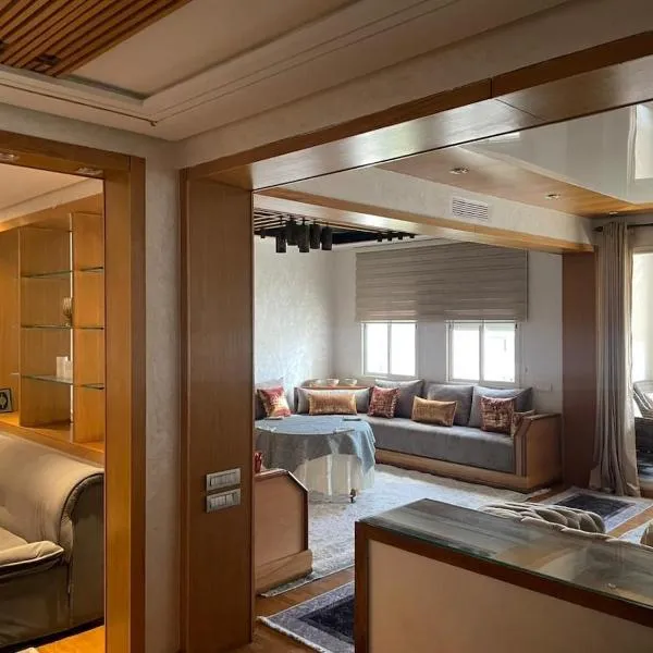 Apartment luxurious a Hay Riad, hotel en Rabat