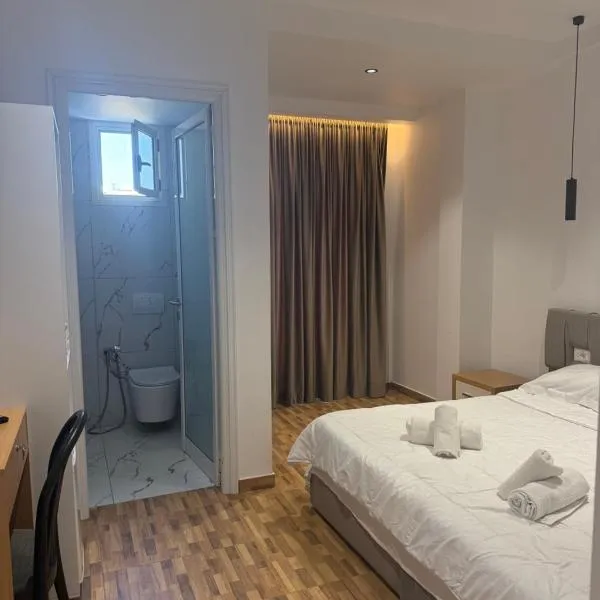 Blue Pines Villa, Hotel in Vlora