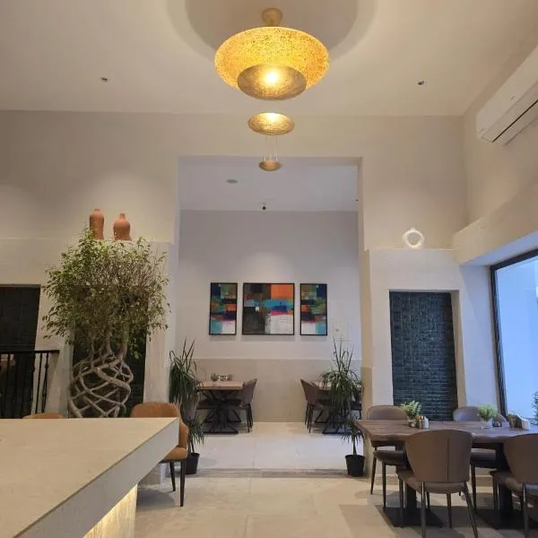 Baghdad Business Hotel - فندق اعمال بغداد, hotel in Baghdad