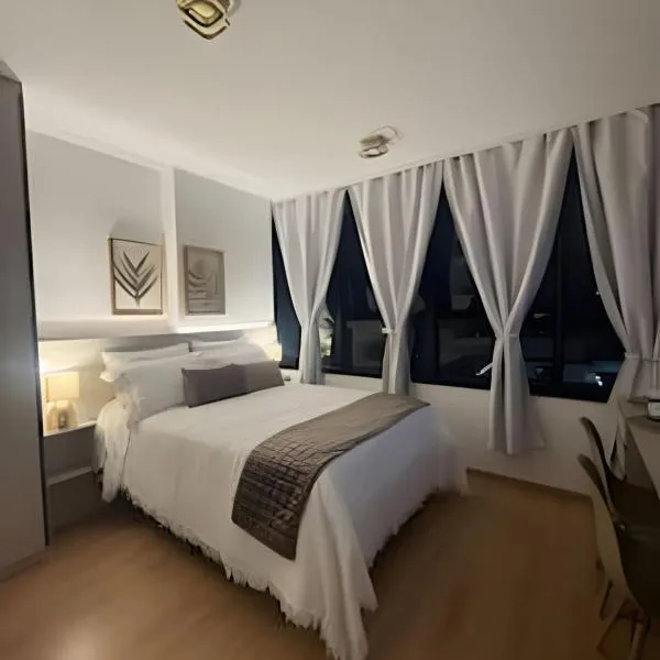 Essenza Elysia Premium Studio, hotel in Curitiba