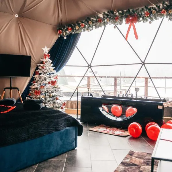 Góralski Harem Osada Glamp & Glass z Jacuzzi i Balią, hotel v Zakopaném