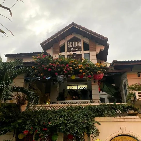 BacHuong Home, מלון בטוי הואה