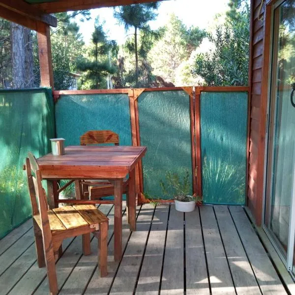 Chalets rustiques en pleine nature, L'ARCHIPEL, hotel v destinaci Punta del Diablo