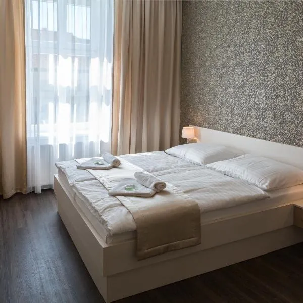 Penzion Longus, Hotel in Kyjov