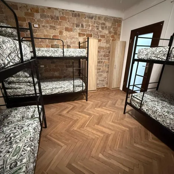 Hostel PULSE, hotel in Warsaw