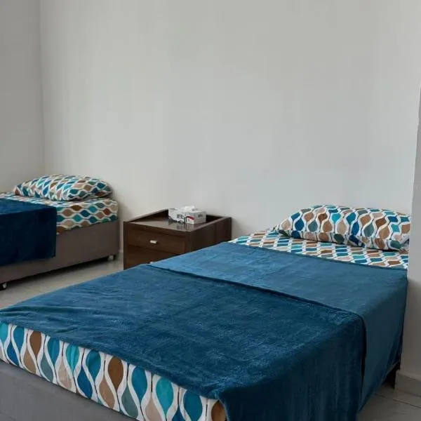 Single bed in al Majaz 2 - سوبر ديلوكس سرير مفرد في شقة فندقية, hotel v mestu Sharjah