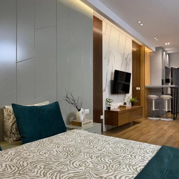 Luxury Suite21, hotel en Korçë