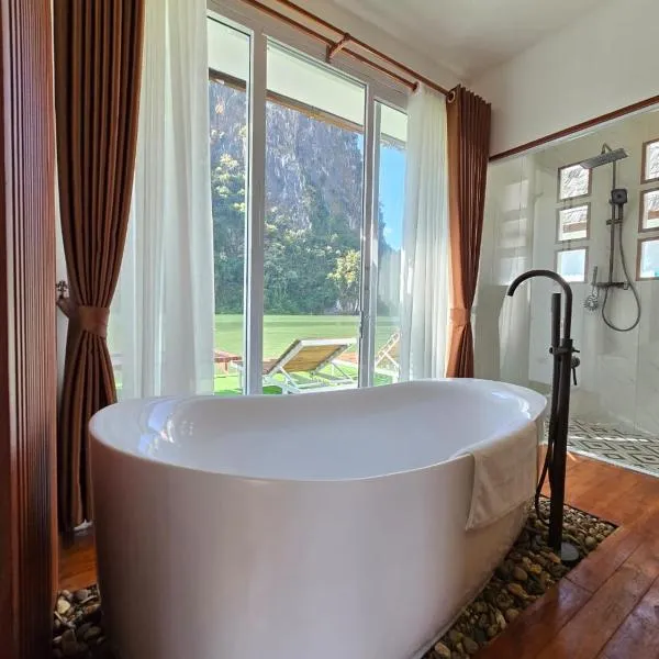 Ou river house resort, hotel v destinaci Nongkhiaw