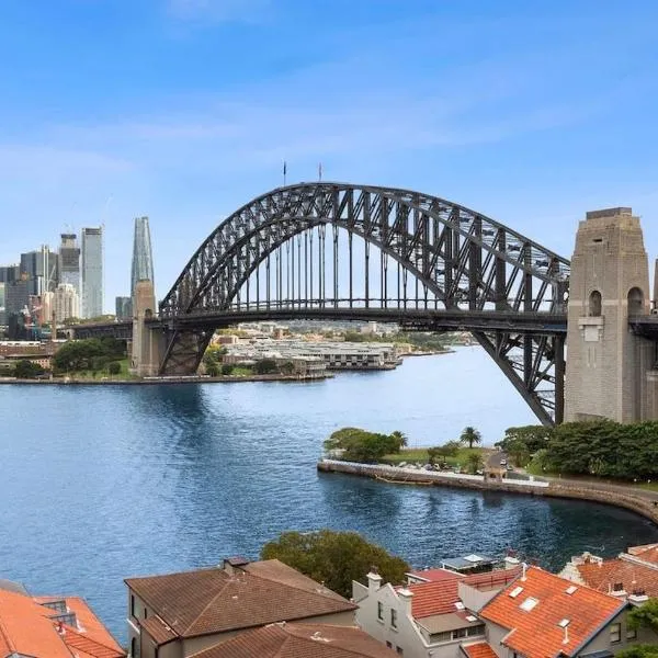 Stunning Harbour Bridge Views Apartment, hôtel à Sydney