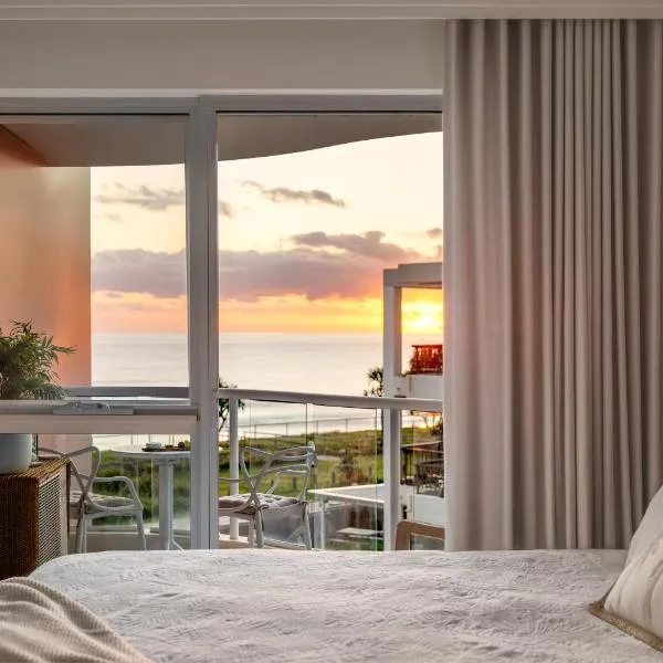 Ocean View Retreat Azure Beachfront Bliss, khách sạn ở Gold Coast