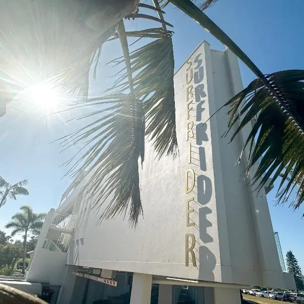 150m to Dee Why Beach, hotel in Deewhy