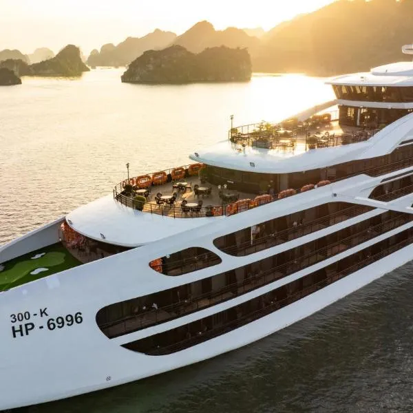 Diana Cruises Halong Bay - Luxury by Venus Group, hotel en Ha Long