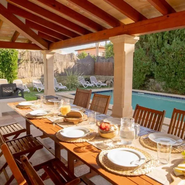 Llenaire Gran Beach House、El Portのホテル