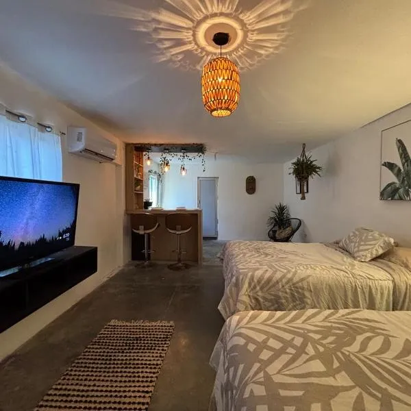 Apartment #3 for 4 WiFi-centric-consulate – hotel w mieście Matamoros