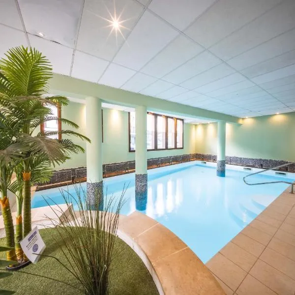 Le Rioumajou 2 - Grand T4 - Piscine - Centre St Lary, hotel i Saint-Lary-Soulan