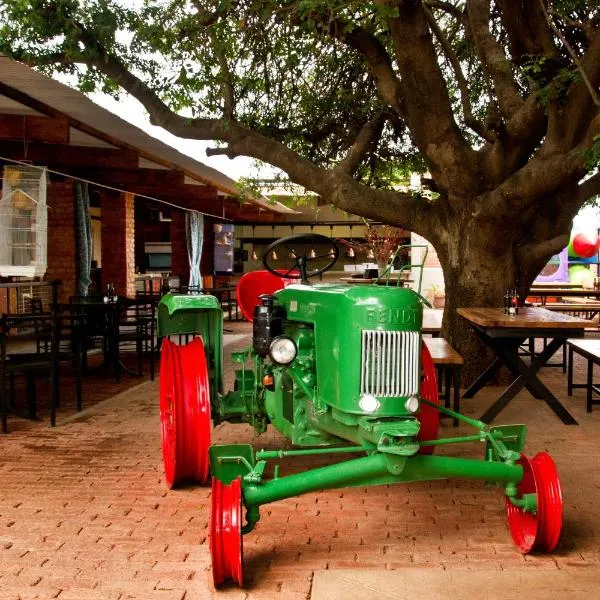 Casa Forno Country Hotel, hotel in Otjiwarongo