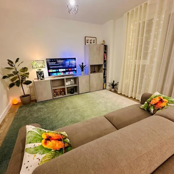 Luxury New Studio by Excel London City Airport, Hotel in London